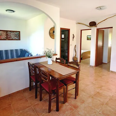 Nyaraló House Nova Gornje Selo
